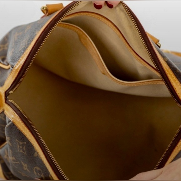 Louis Vuitton Monogram Retiro PM Vintage Handbag - Picture 8 of 17